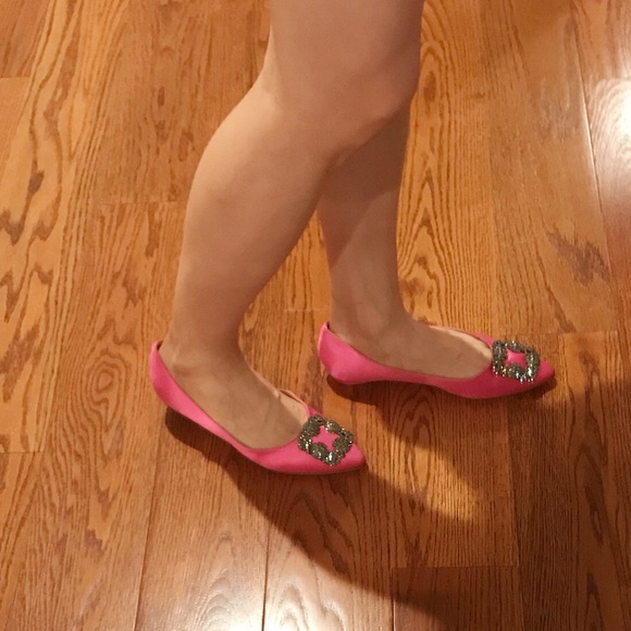 Manolo Blahnik Point Toe Pink Hangisi Satin Flats - Picture 8 of 8